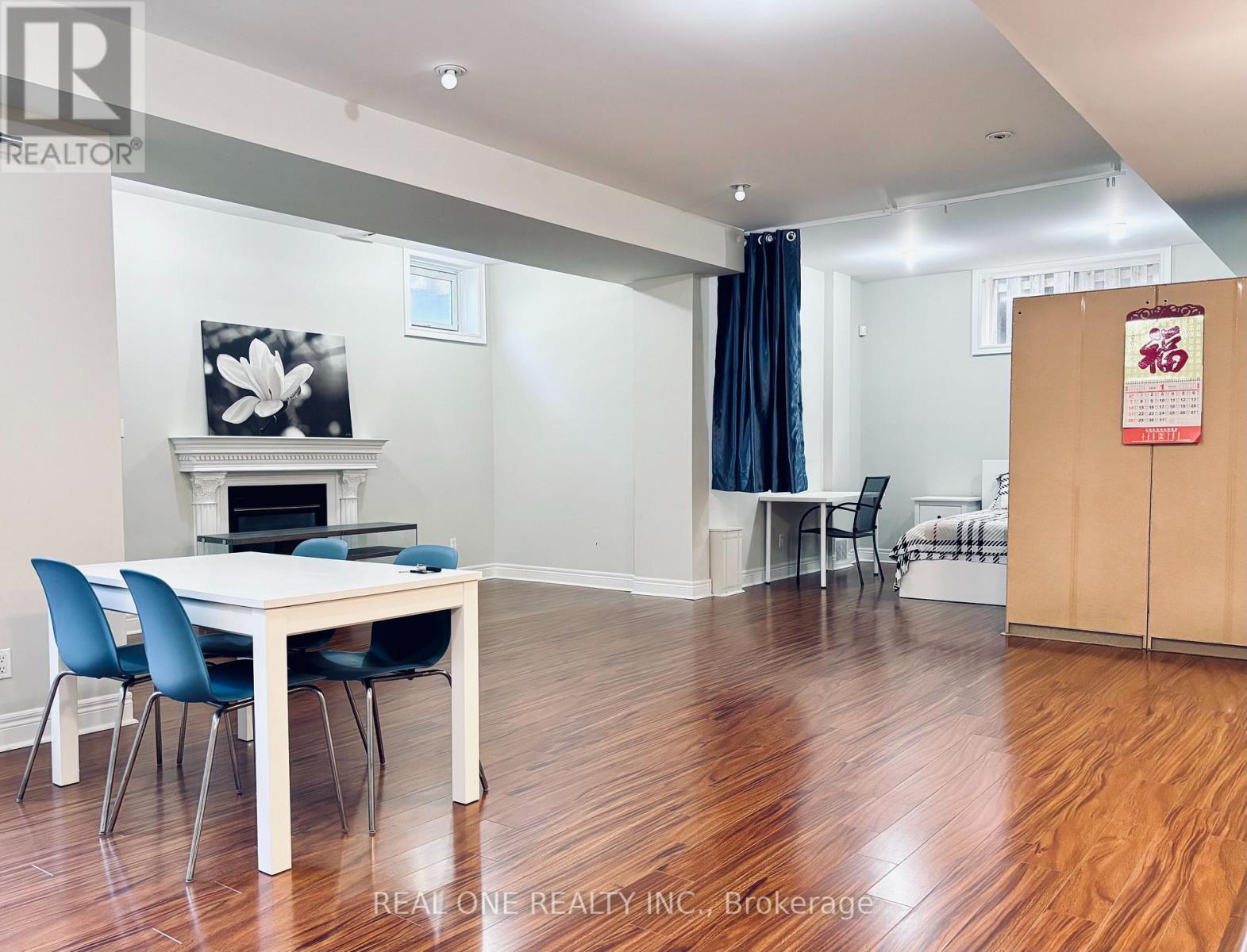 212 Olive Avenue, Toronto, Ontario  M2N 4P6 - Photo 2 - C12445865