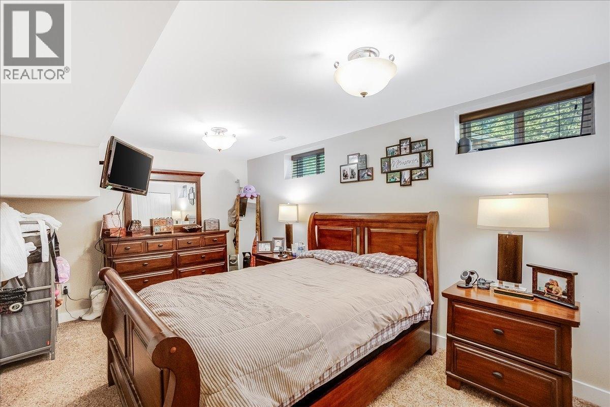 6010 Harrop-Procter Road, Nelson, British Columbia  V1L 6P7 - Photo 50 - 10365212