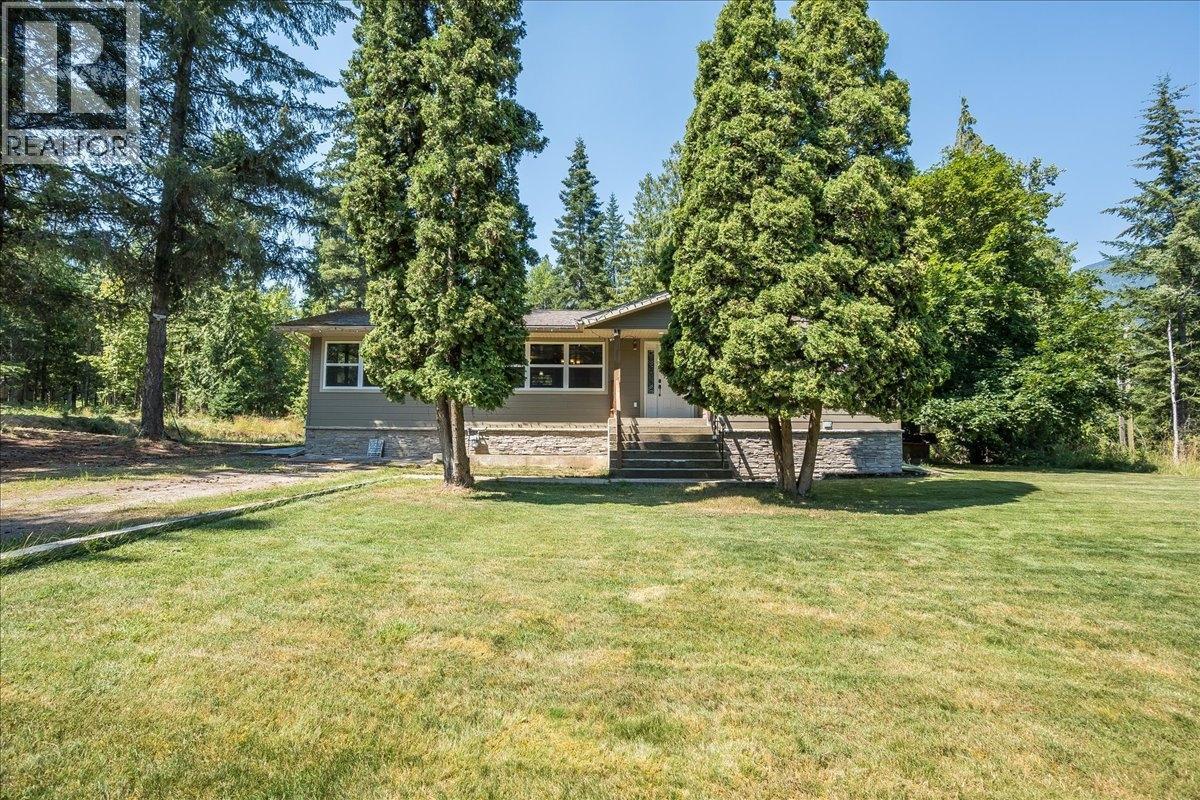 6010 Harrop-Procter Road, Nelson, British Columbia  V1L 6P7 - Photo 55 - 10365212