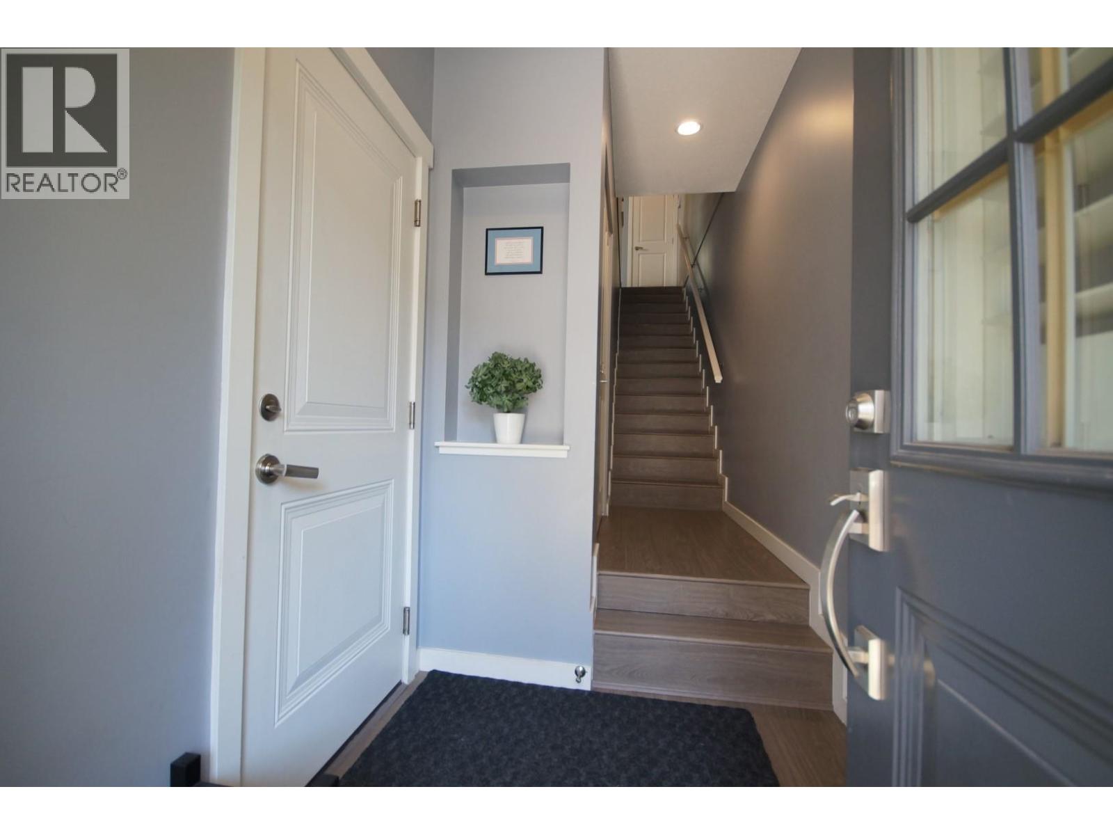 16 3470 Highland Drive, Coquitlam, British Columbia  V3E 0M1 - Photo 3 - R3050086