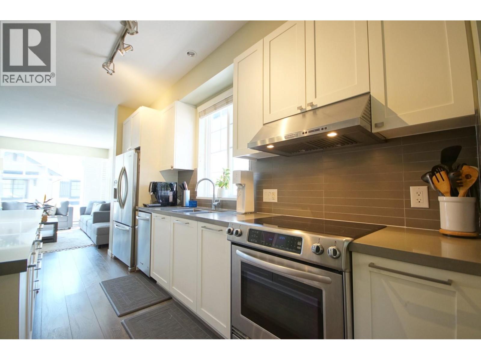 16 3470 Highland Drive, Coquitlam, British Columbia  V3E 0M1 - Photo 6 - R3050086