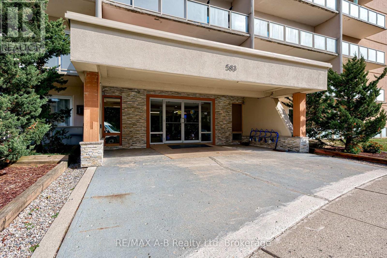 101 - 583 Mornington Avenue, London East (East G), Ontario  N5Y 3E9 - Photo 10 - X12470522