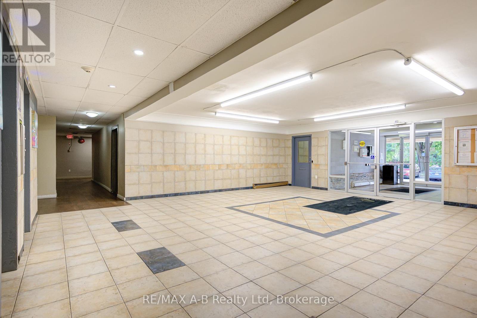 101 - 583 Mornington Avenue, London East (East G), Ontario  N5Y 3E9 - Photo 15 - X12470522