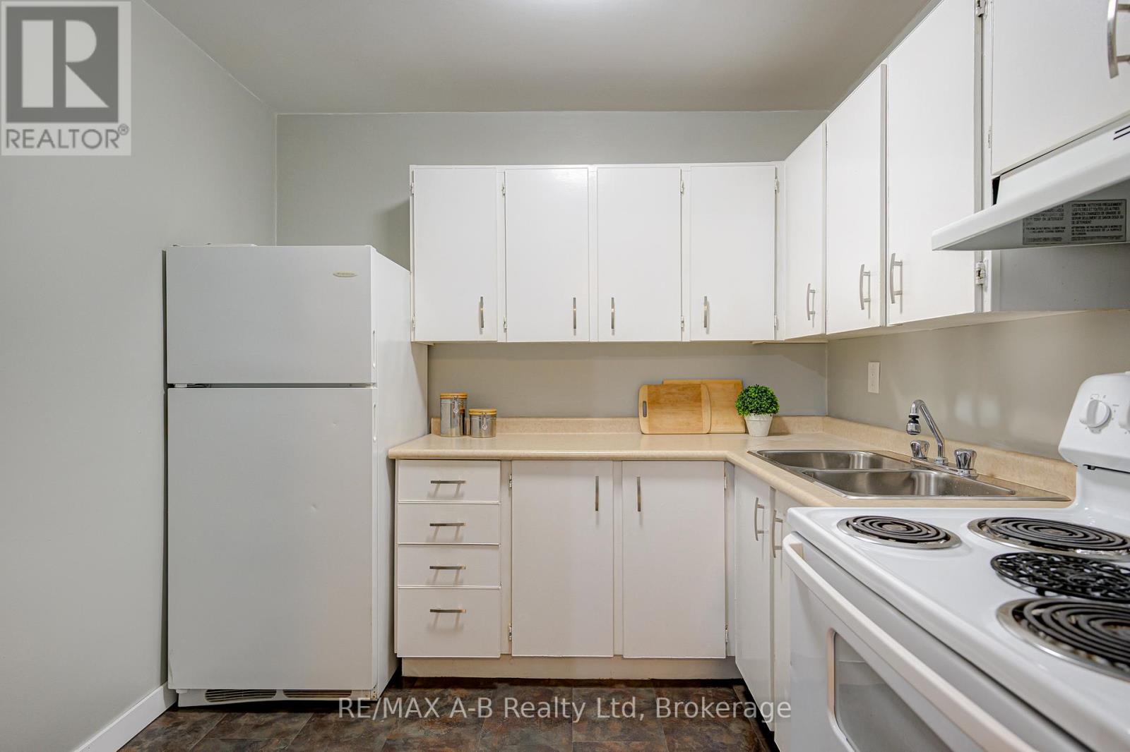 101 - 583 Mornington Avenue, London East (East G), Ontario  N5Y 3E9 - Photo 30 - X12470522