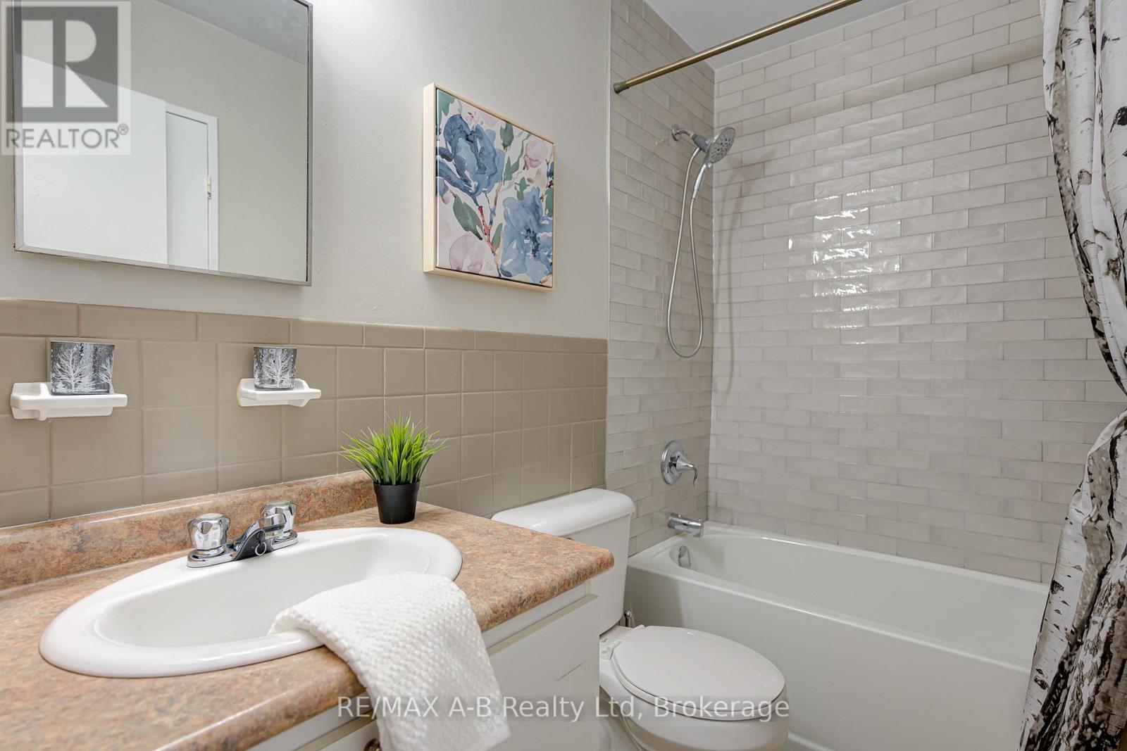 101 - 583 Mornington Avenue, London East (East G), Ontario  N5Y 3E9 - Photo 37 - X12470522