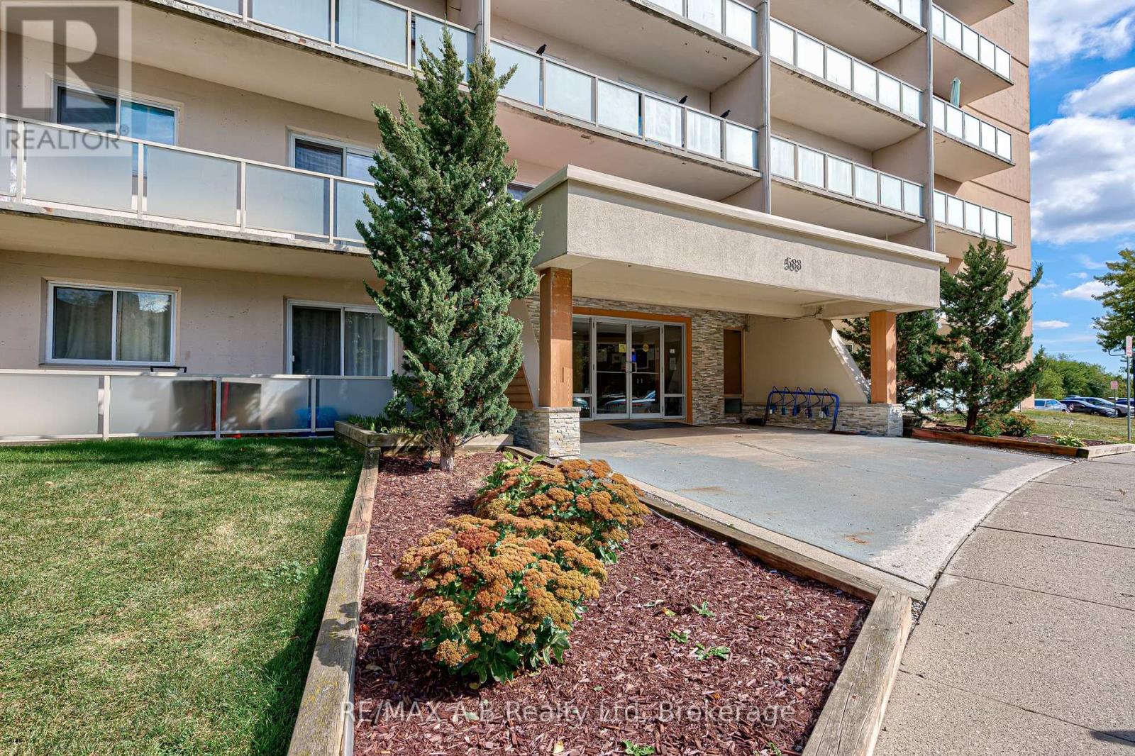 101 - 583 Mornington Avenue, London East (East G), Ontario  N5Y 3E9 - Photo 9 - X12470522