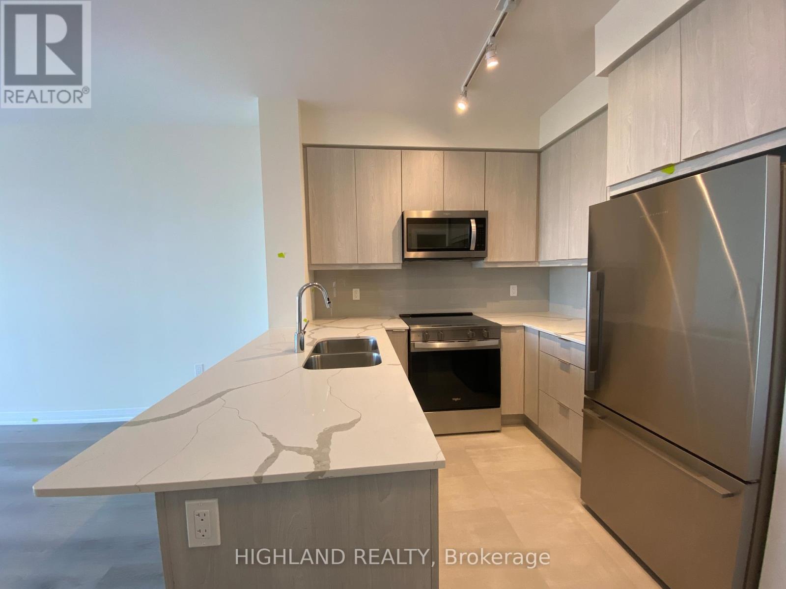 3606 - 15 Watergarden Drive, Mississauga, Ontario  L5R 1B2 - Photo 4 - W12470514