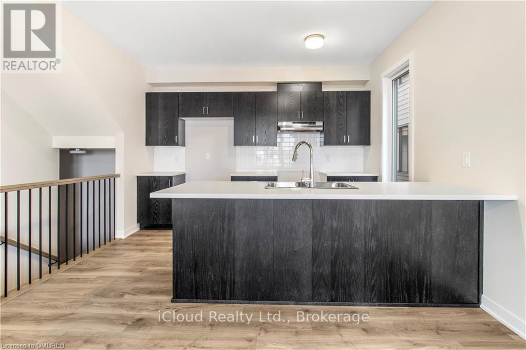 318 Catsfoot Walk, Ottawa, Ontario  K2J 7G9 - Photo 8 - X12470521