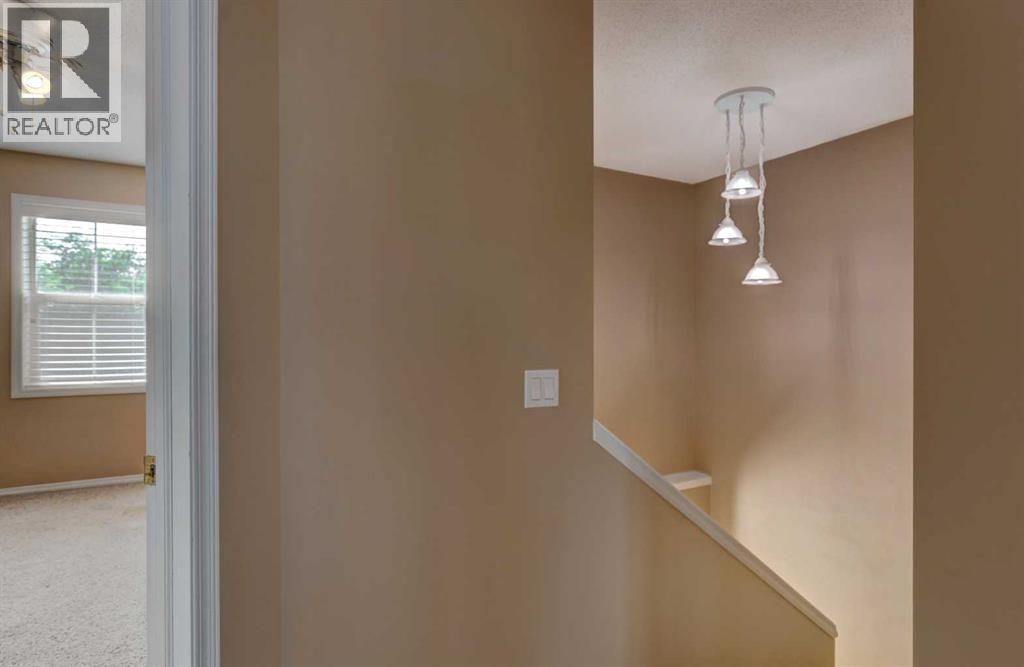 129 Prestwick Park Se, Calgary, Alberta  T2Z 3L6 - Photo 12 - A2252369