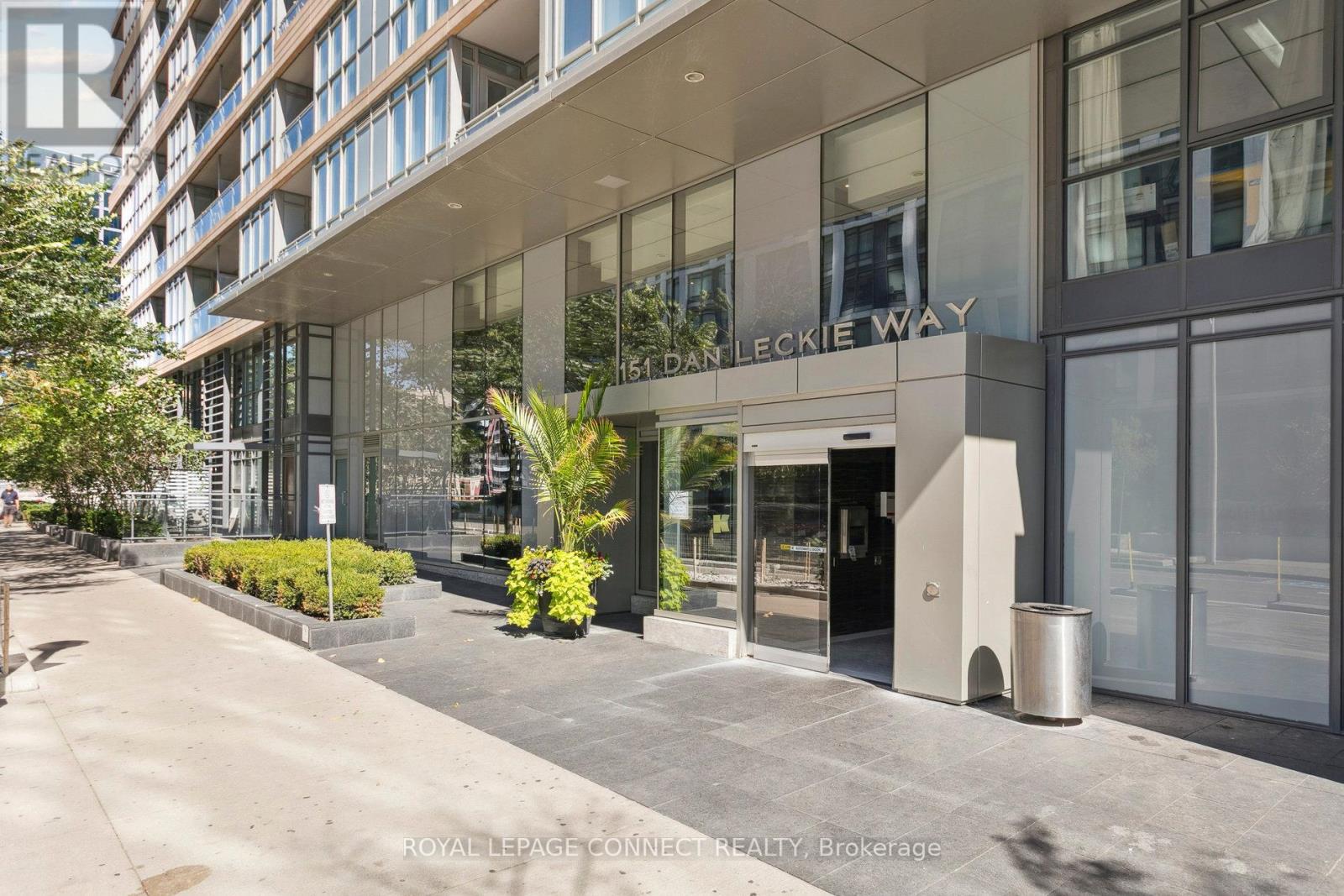 921 - 151 Dan Leckie Way, Toronto, Ontario  M5V 4B2 - Photo 28 - C12438707