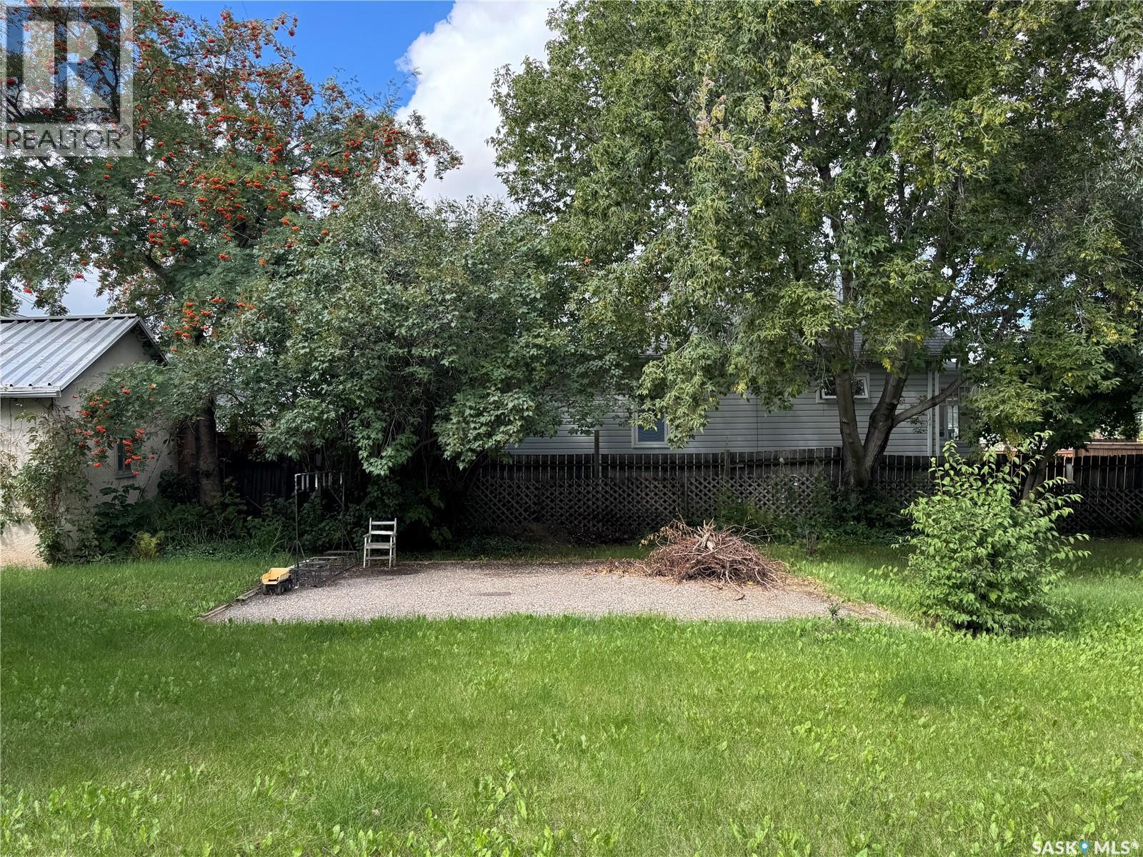405 3rd Street E, Wynyard, Saskatchewan  S0A 4T0 - Photo 37 - SK021075