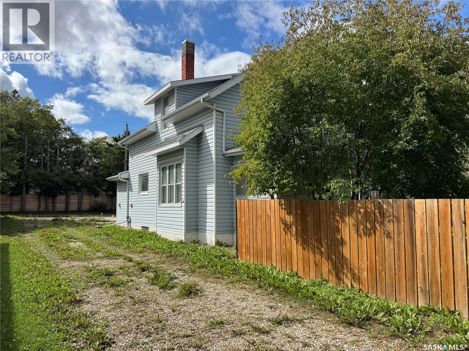 405 3rd Street E, Wynyard, Saskatchewan  S0A 4T0 - Photo 39 - SK021075