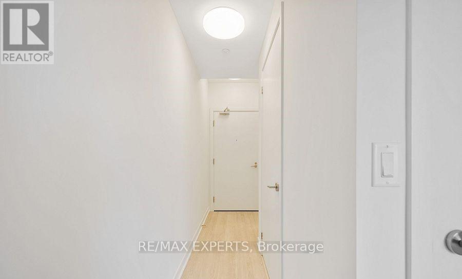 709 - 185 Alberta Avenue, Toronto, Ontario  M6C 0A5 - Photo 7 - C12470526
