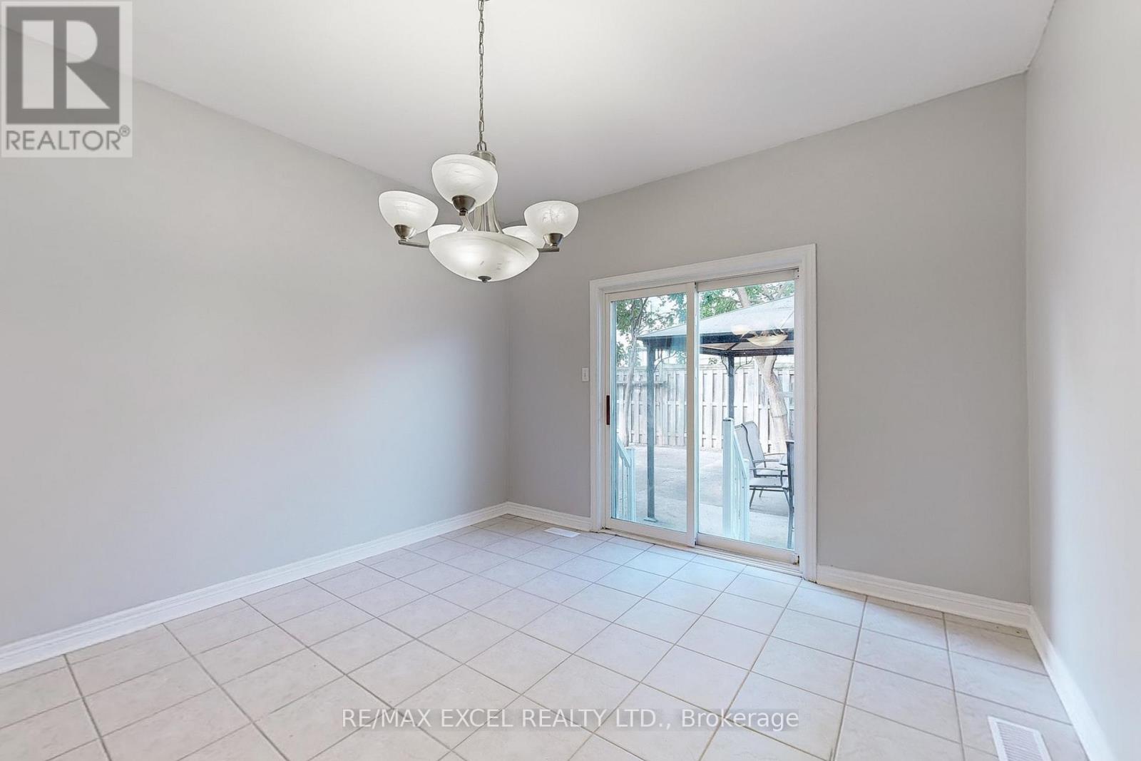 38 Ayhart Street, Markham, Ontario  L6E 1H4 - Photo 18 - N12470529
