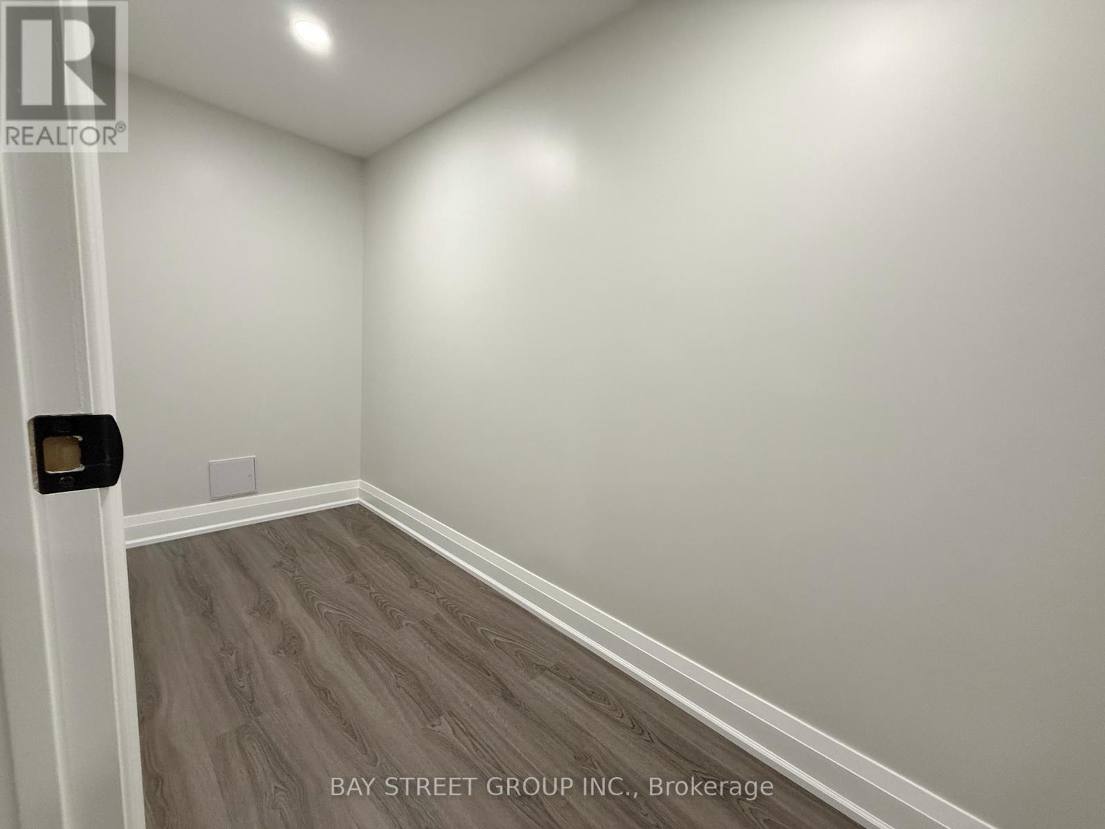 39 Crofting Crescent, Markham, Ontario  L6E 0W1 - Photo 7 - N12470530