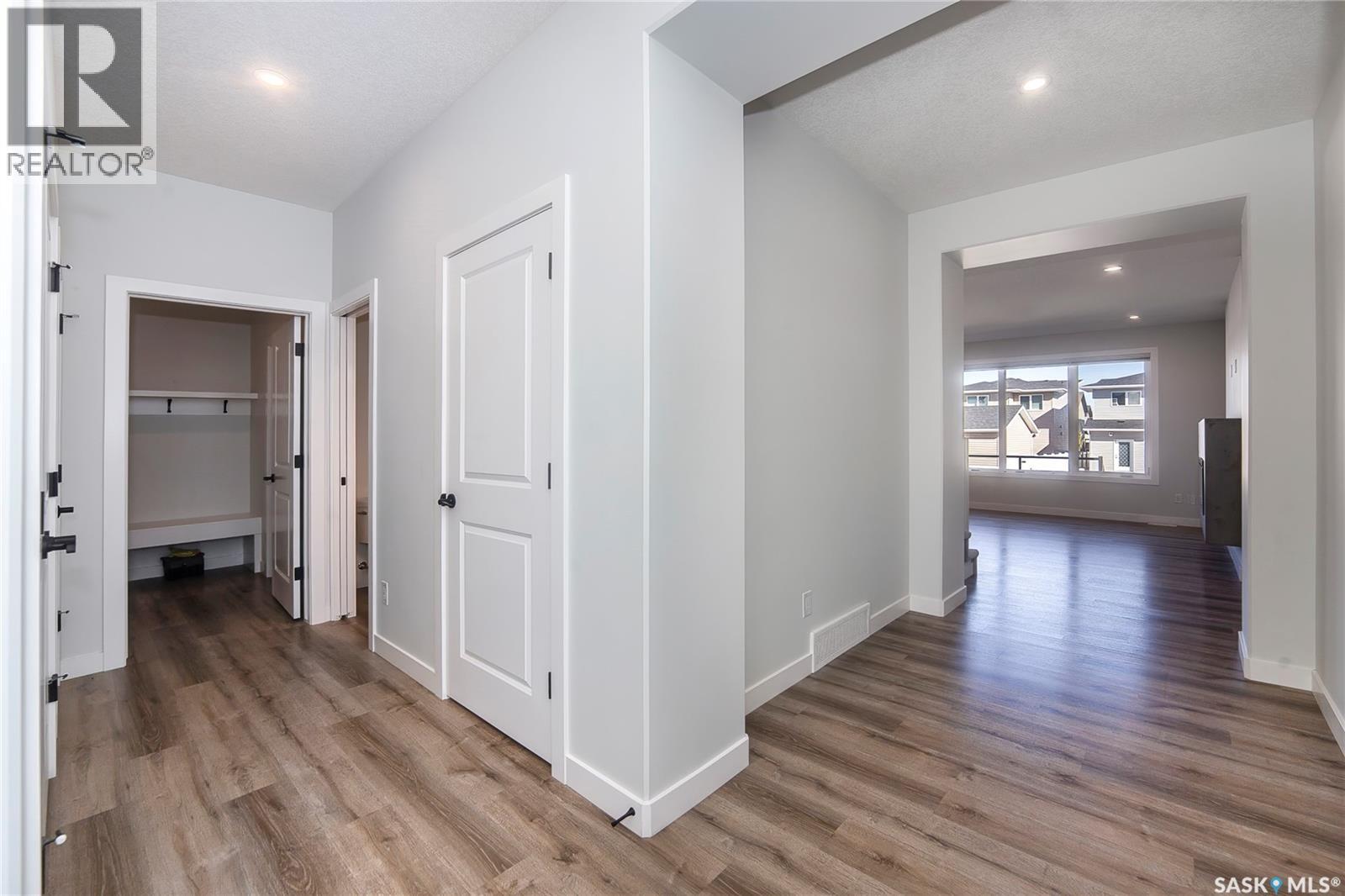 259 Prasad Manor, Saskatoon, Saskatchewan  S7V 1L4 - Photo 4 - SK021195