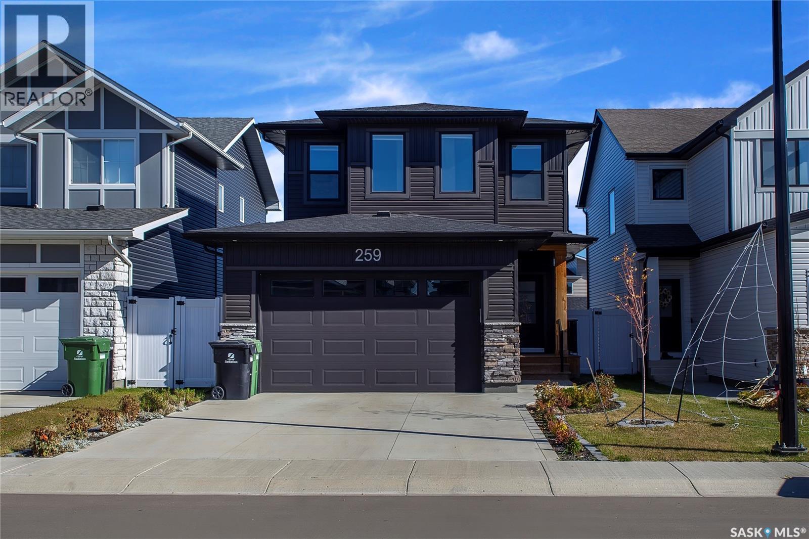 259 Prasad MANOR, Saskatoon, Saskatchewan