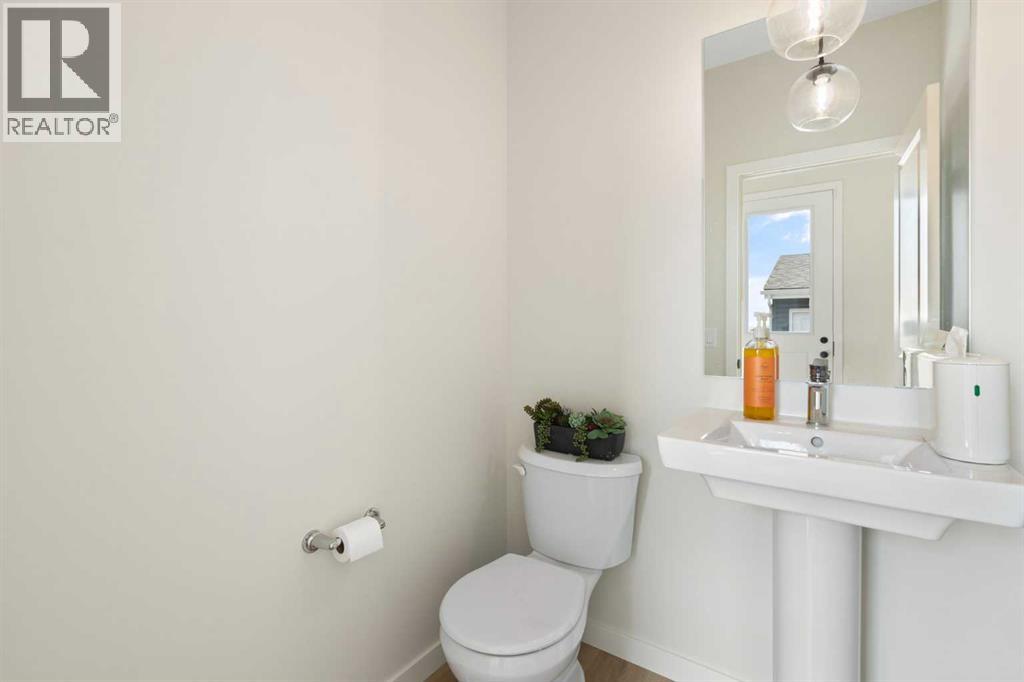 1445 Rangeview Drive Se, Calgary, Alberta  T3S 0P8 - Photo 19 - A2242272