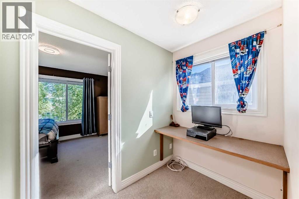 63 Bridleridge Manor Sw, Calgary, Alberta  T2Y 0A7 - Photo 22 - A2251915