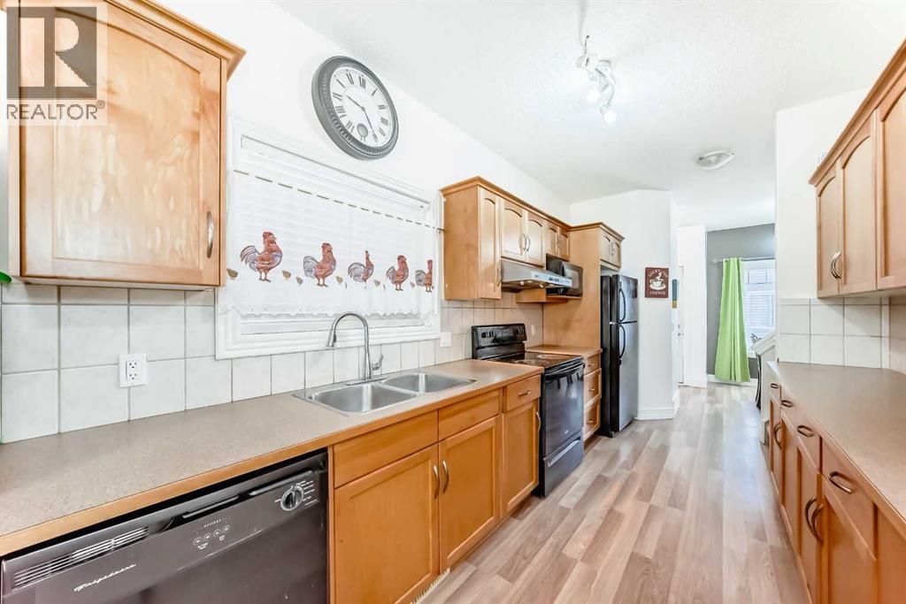 63 Bridleridge Manor Sw, Calgary, Alberta  T2Y 0A7 - Photo 8 - A2251915