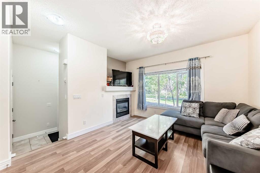 63 Bridleridge Manor Sw, Calgary, Alberta  T2Y 0A7 - Photo 12 - A2251915