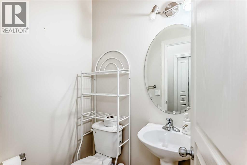 63 Bridleridge Manor Sw, Calgary, Alberta  T2Y 0A7 - Photo 13 - A2251915