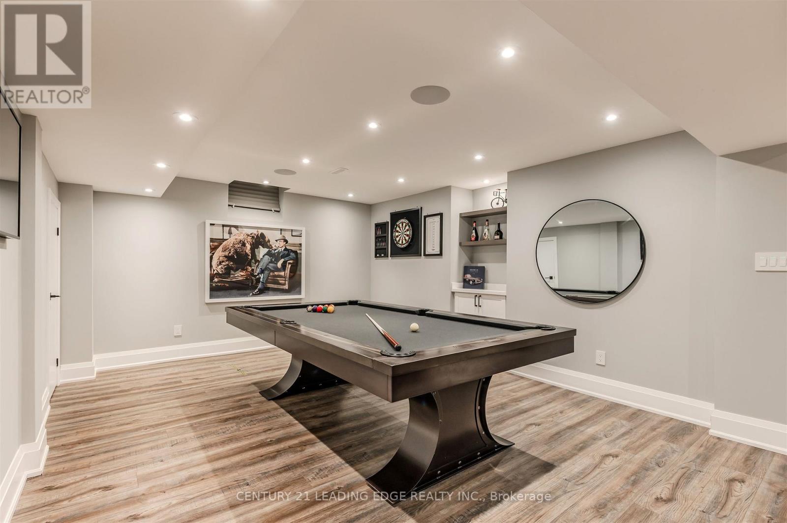 82 Gibson Circle, Bradford West Gwillimbury, Ontario  L3Z 0W9 - Photo 25 - N12470539