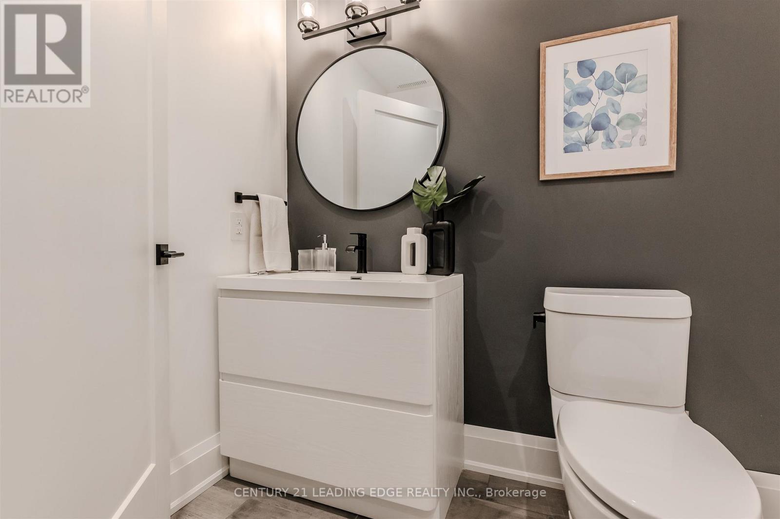 82 Gibson Circle, Bradford West Gwillimbury, Ontario  L3Z 0W9 - Photo 30 - N12470539