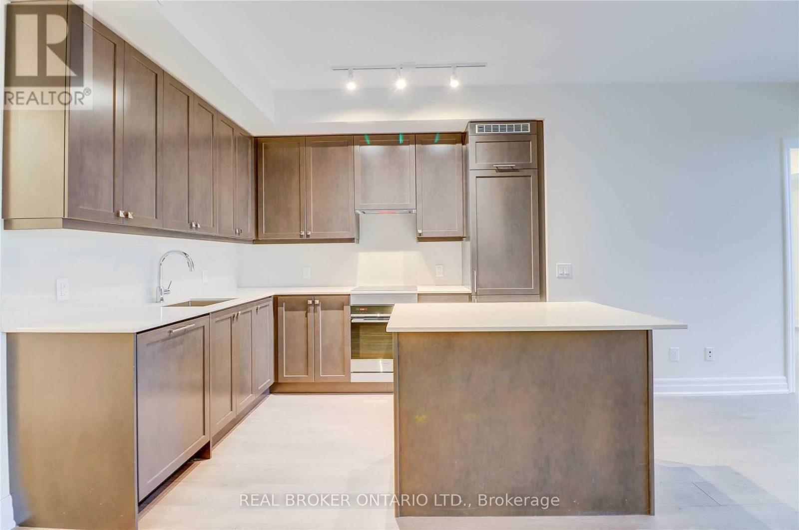 1110 - 9075 Jane Street, Vaughan, Ontario  L4K 0L7 - Photo 10 - N12470540