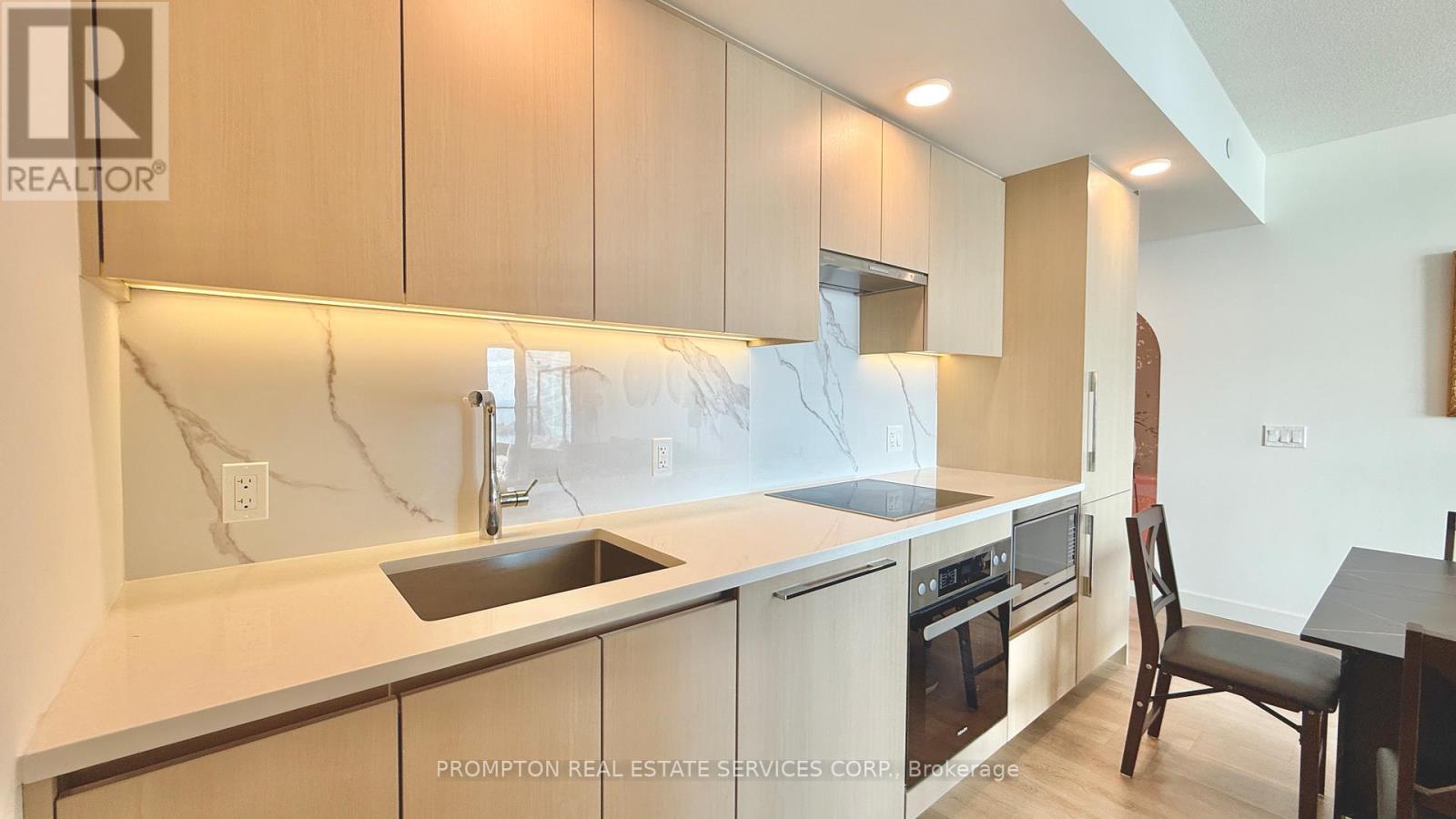 5507 - 1 Concord Cityplace Way, Toronto, Ontario  M5V 0X3 - Photo 14 - C12470543