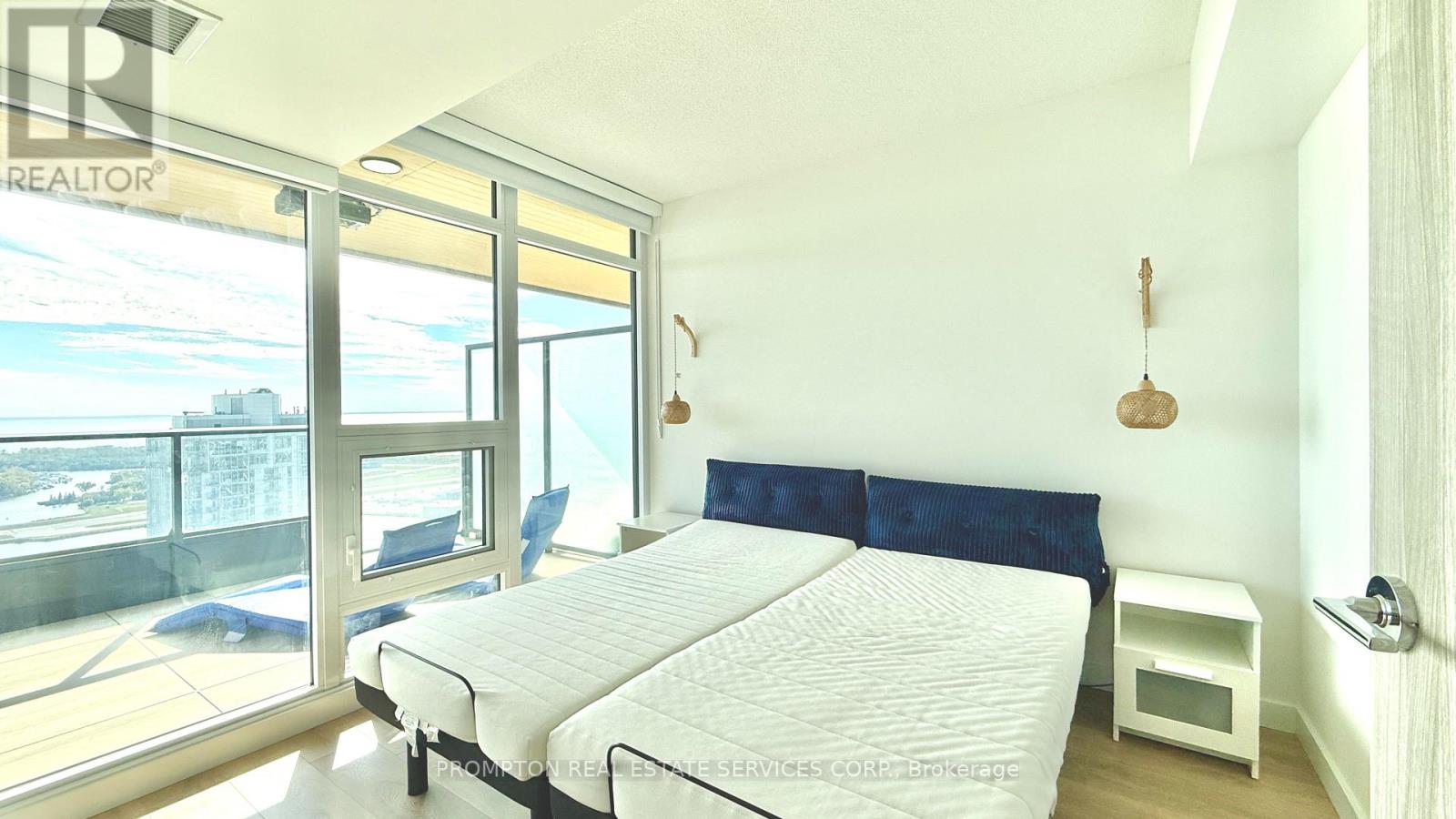 5507 - 1 Concord Cityplace Way, Toronto, Ontario  M5V 0X3 - Photo 3 - C12470543