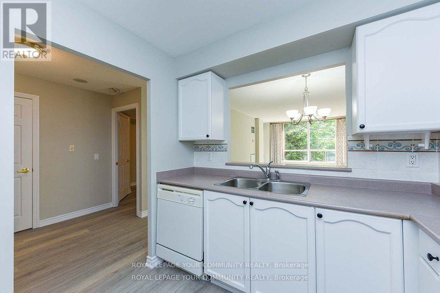 1208 - 100 Burloak Drive, Burlington, Ontario  L7L 6P6 - Photo 20 - W12413851