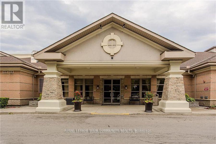 1208 - 100 Burloak Drive, Burlington, Ontario  L7L 6P6 - Photo 6 - W12413851