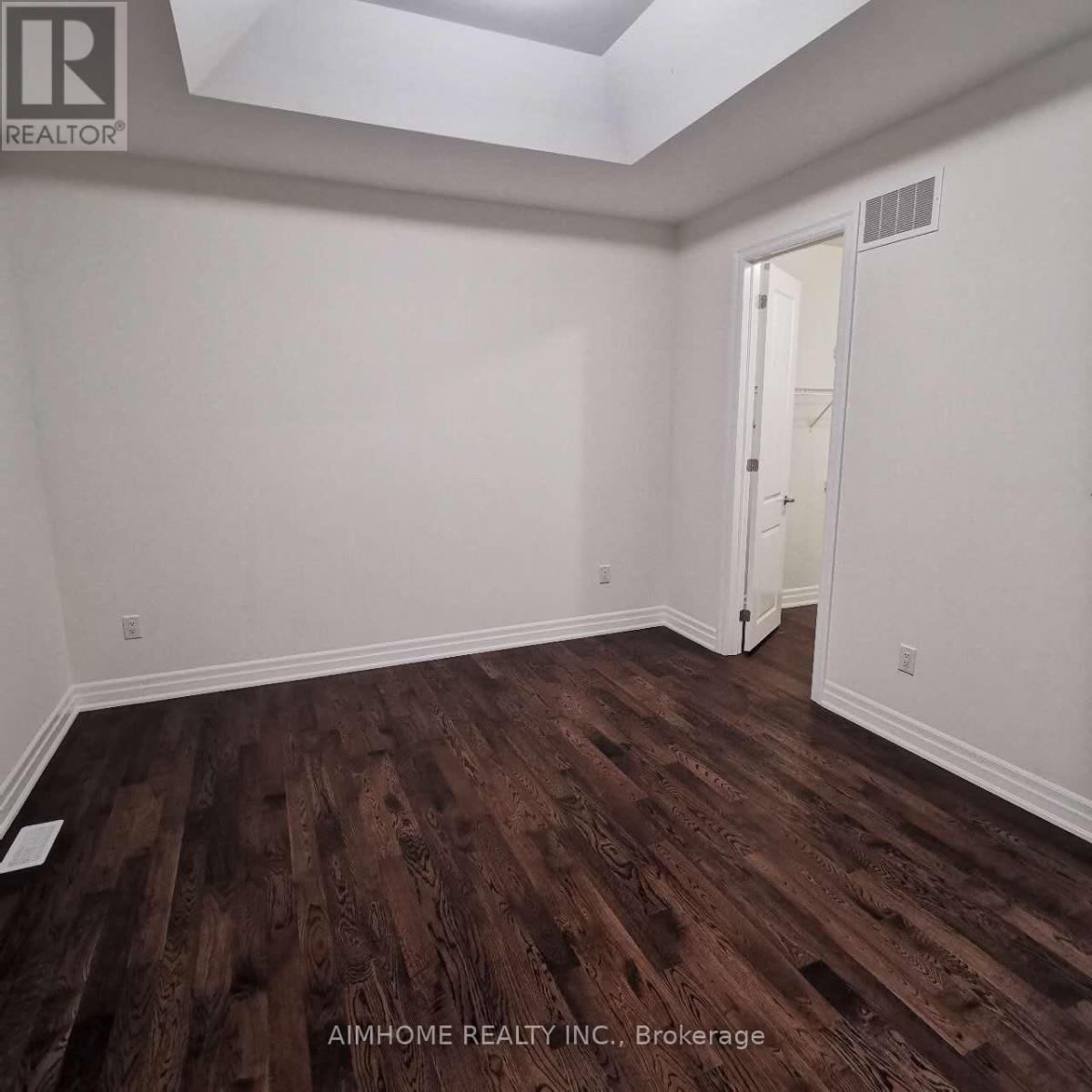 26 Navitas Crescent, Markham, Ontario  L6C 3K6 - Photo 11 - N12470542