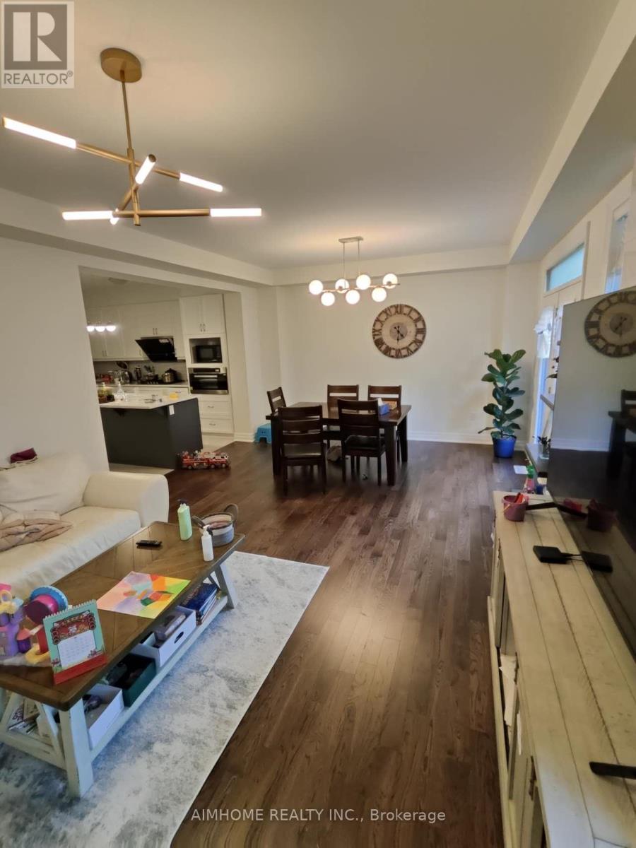 26 Navitas Crescent, Markham, Ontario  L6C 3K6 - Photo 8 - N12470542
