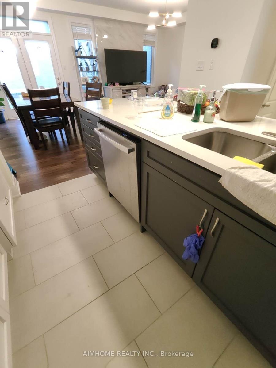 26 Navitas Crescent, Markham, Ontario  L6C 3K6 - Photo 9 - N12470542