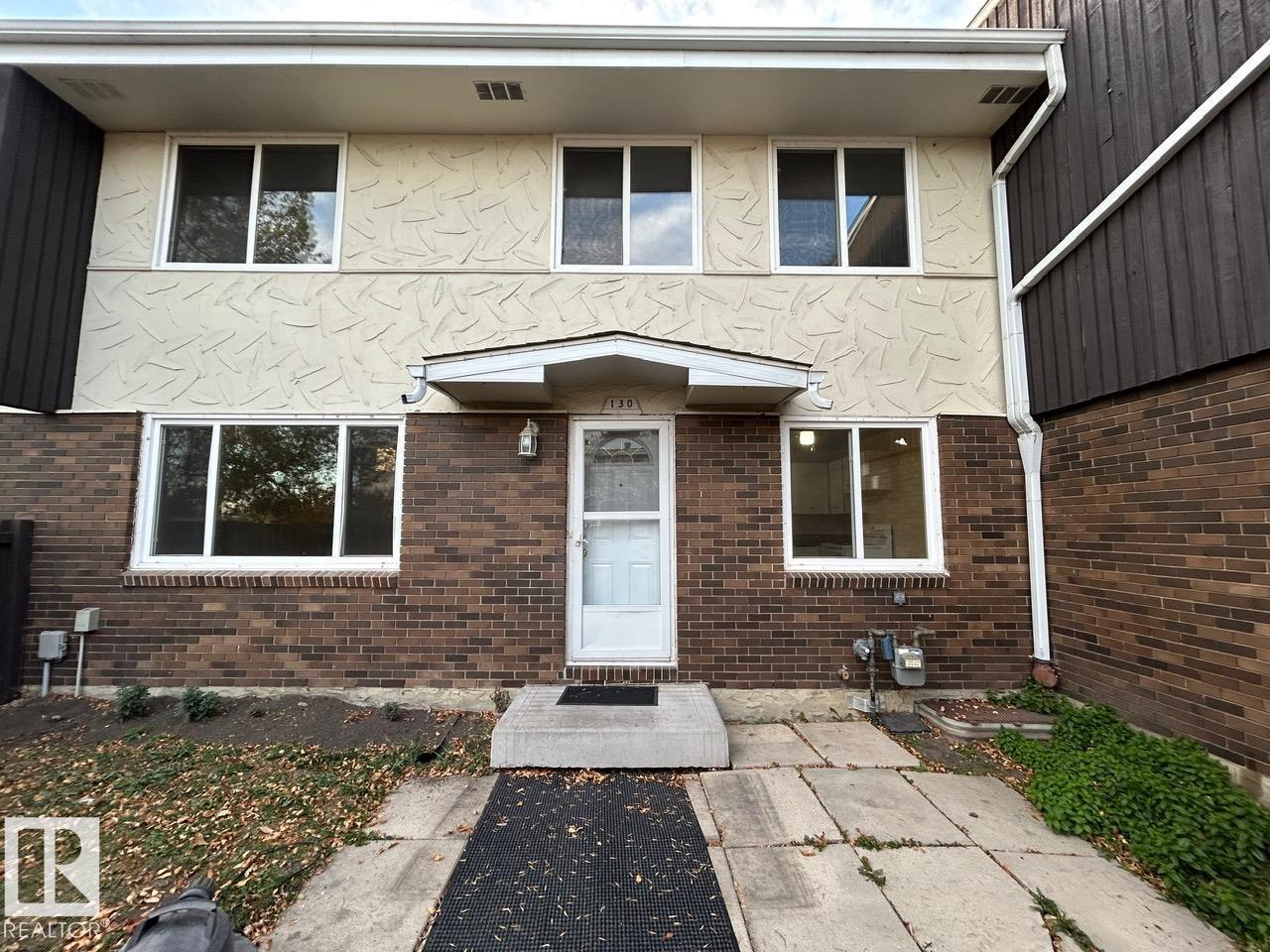 130 Roseland Vg Nw, Edmonton, Alberta  T5E 5R6 - Photo 1 - E4462722