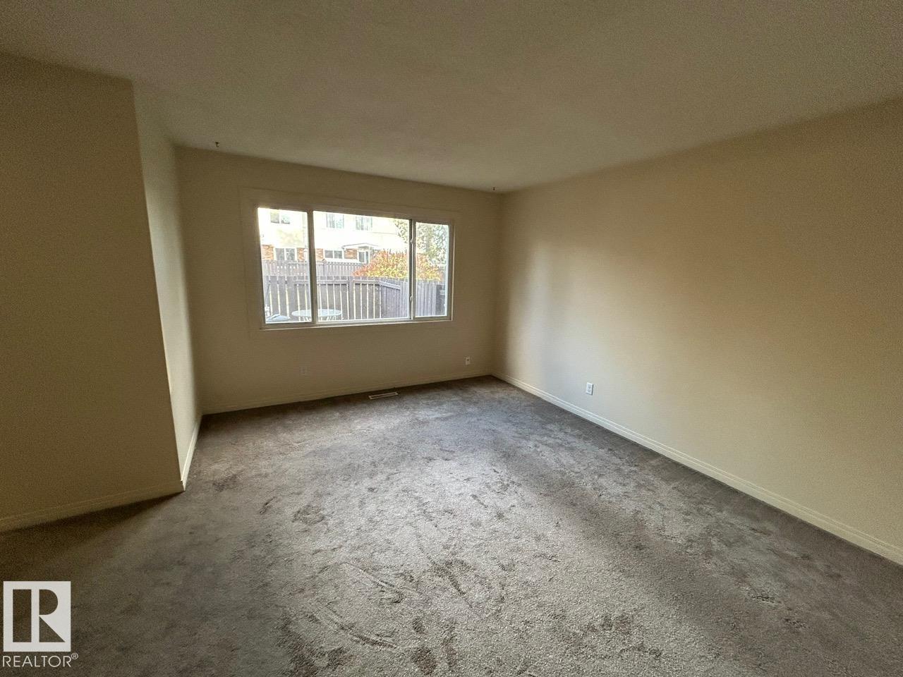 130 Roseland Vg Nw, Edmonton, Alberta  T5E 5R6 - Photo 2 - E4462722