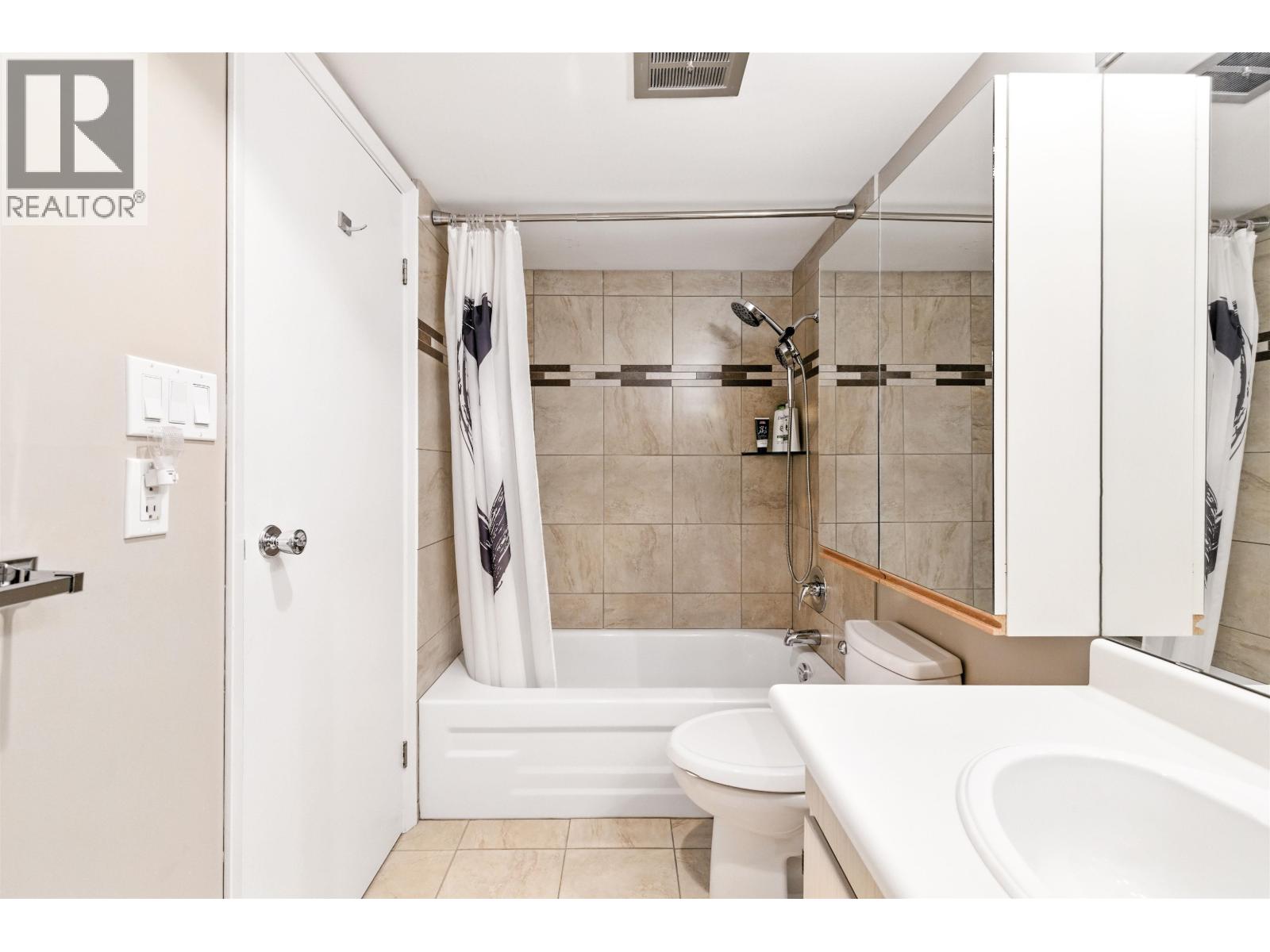 2403 3737 Bartlett Court, Burnaby, British Columbia  V3J 7E3 - Photo 18 - R3040444