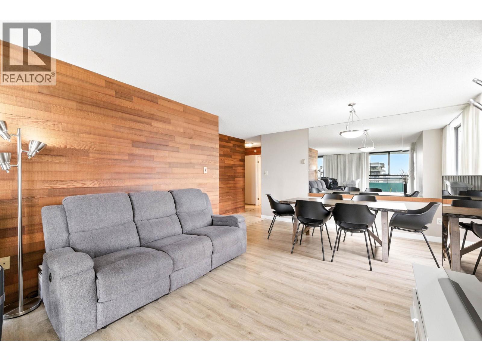 2403 3737 Bartlett Court, Burnaby, British Columbia  V3J 7E3 - Photo 6 - R3040444