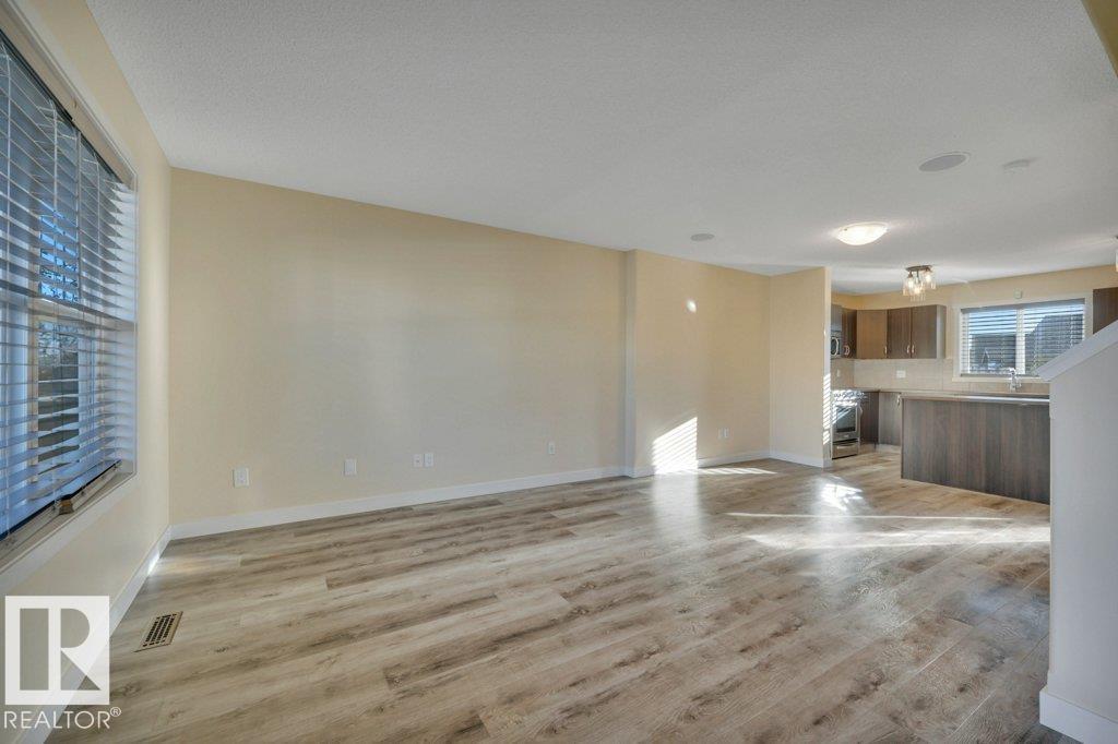 2015 32 St Nw, Edmonton, Alberta  T6T 0K4 - Photo 9 - E4462723