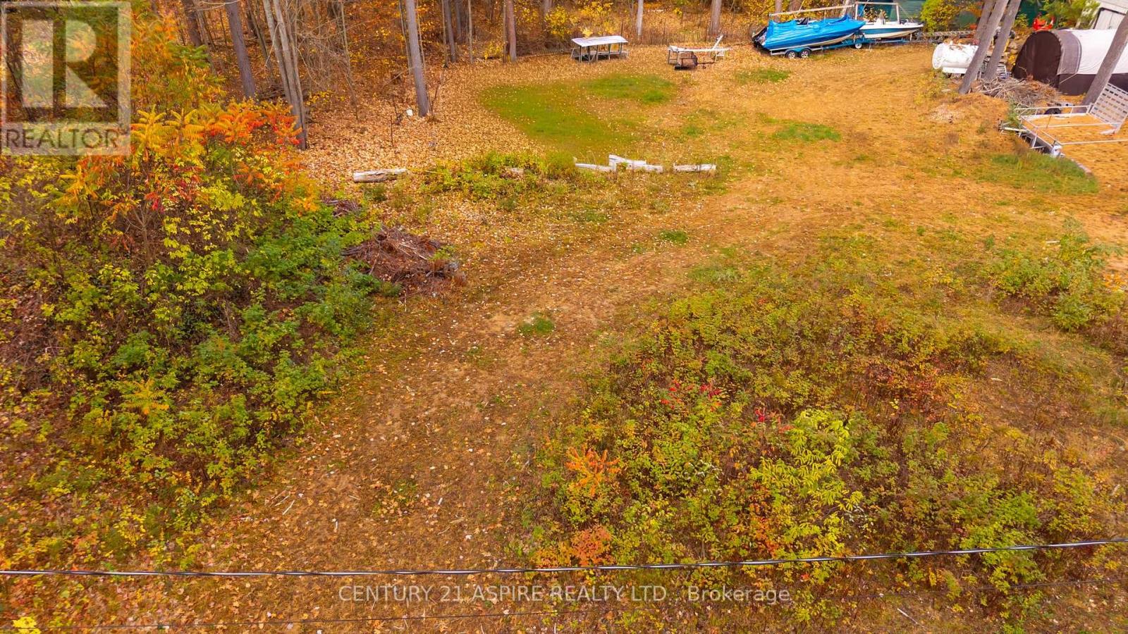 58 East Street, Petawawa, Ontario  K8H 2N9 - Photo 11 - X12470356