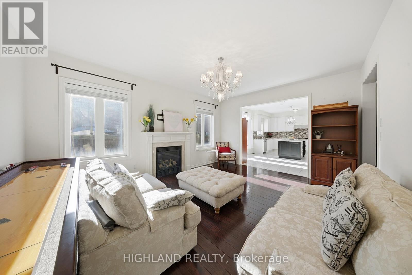 426 Hidden Trail, Oakville, Ontario  L6M 0N4 - Photo 10 - W12470552