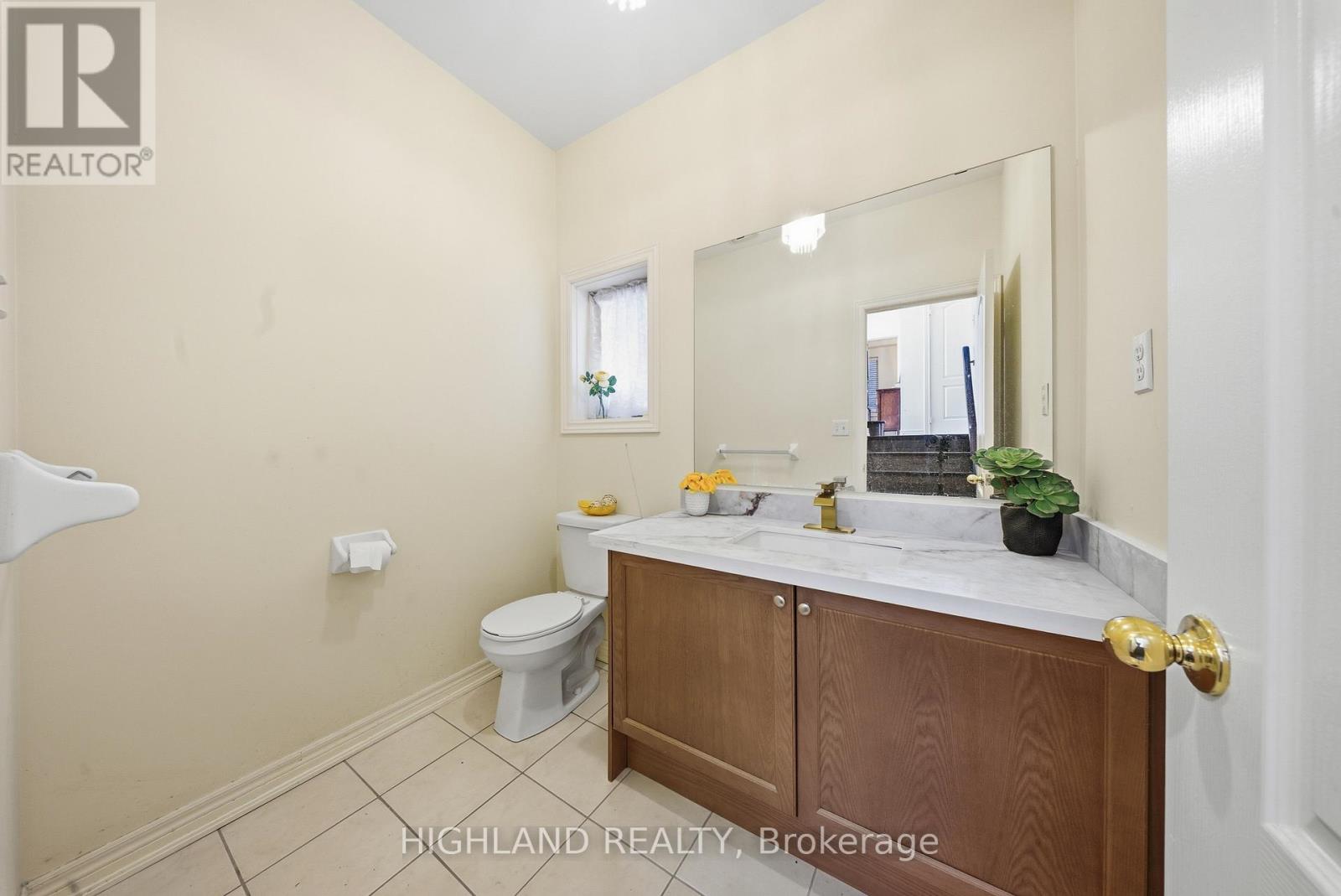 426 Hidden Trail, Oakville, Ontario  L6M 0N4 - Photo 14 - W12470552