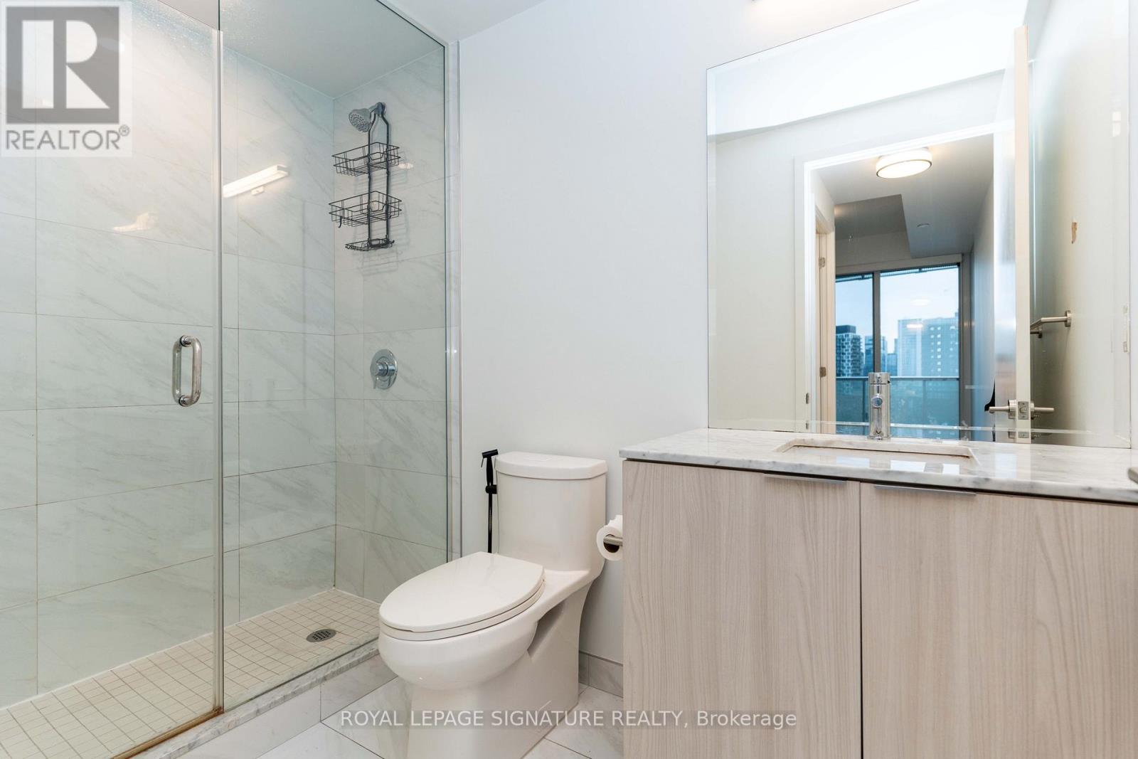 1708 - 15 Queens Quay E, Toronto, Ontario  M5E 0A5 - Photo 13 - C12467184