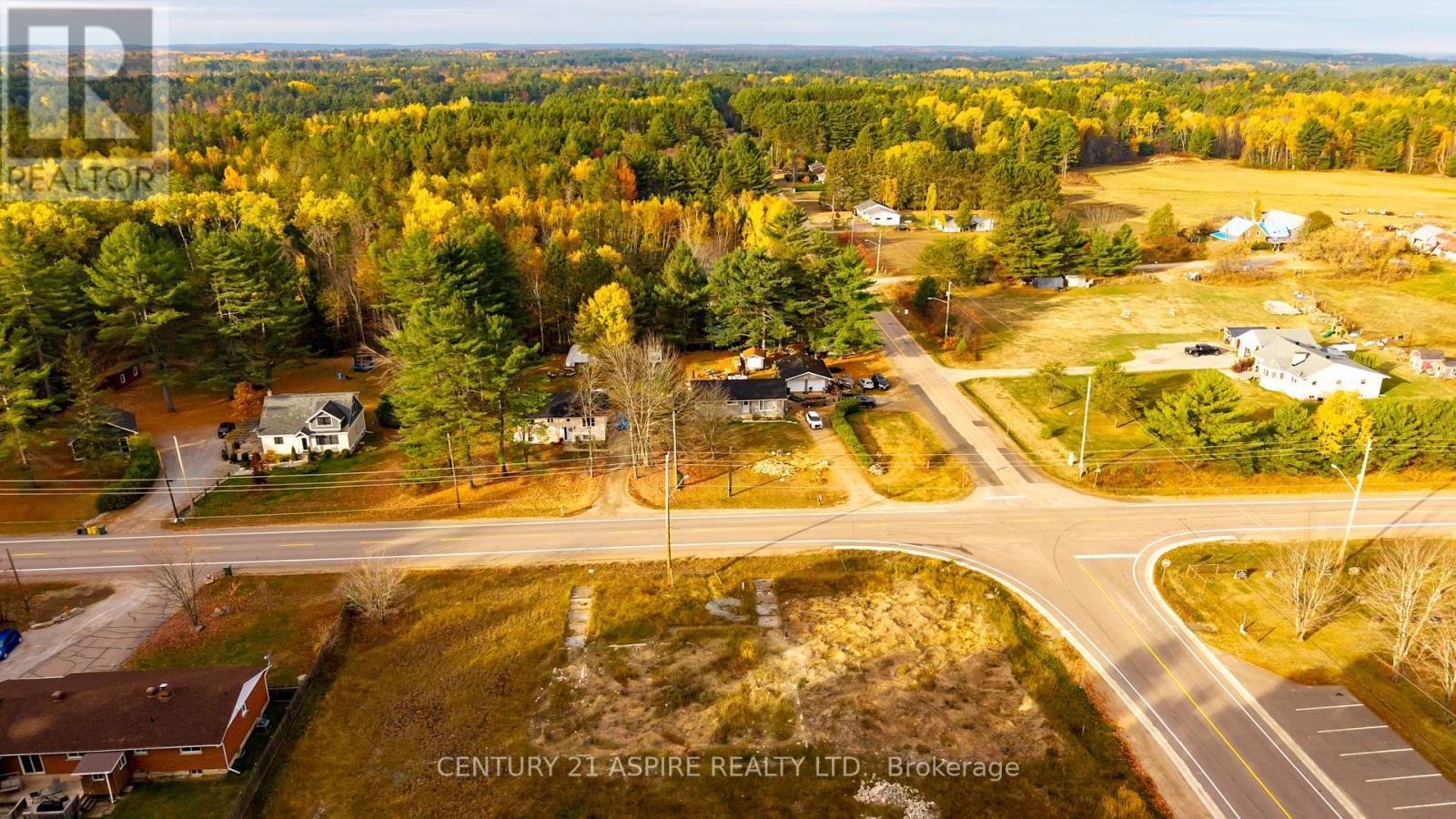 912 A Doran Road, Petawawa, Ontario  K8A 6W7 - Photo 12 - X12470366