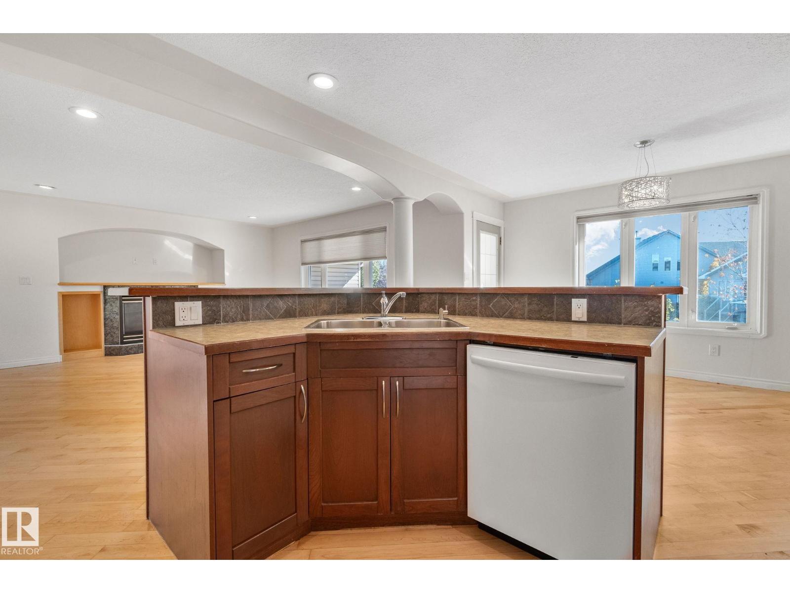 15211 44 St Nw, Edmonton, Alberta  T5Y 3C4 - Photo 12 - E4462724