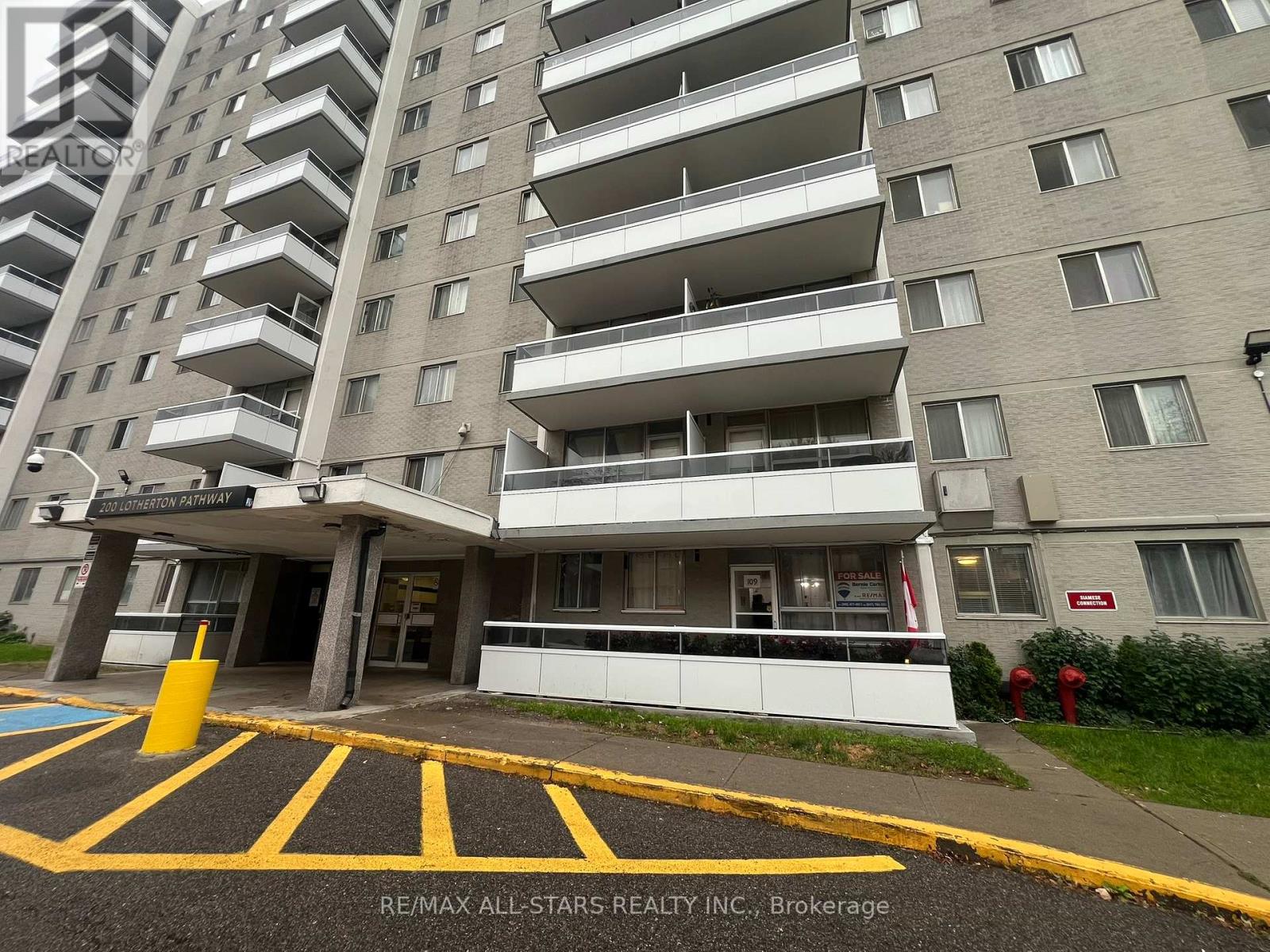 109 - 200 Lotherton Pathway, Toronto, Ontario  M6B 2G8 - Photo 6 - W12360096
