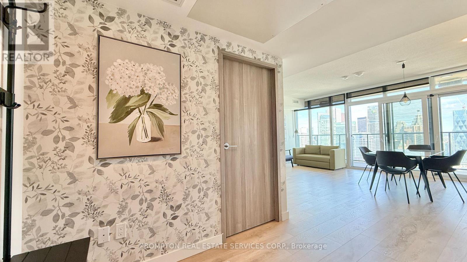 5503 - 1 Concord Cityplace Way, Toronto, Ontario  M5V 0X3 - Photo 3 - C12470557