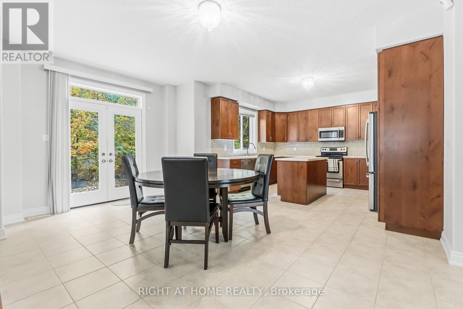 79 Jewel House Lane, Barrie, Ontario  L4N 5X1 - Photo 12 - S12414832